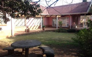 3 Bedroom House in Lombardy East