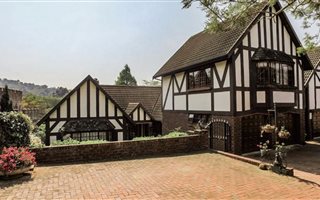 3 Bedroom House in Hillcrest Central