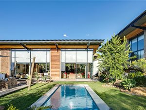 4 Bed House in Kyalami AH