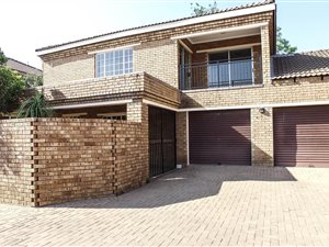 3 Bed Townhouse in Bronkhorstspruit