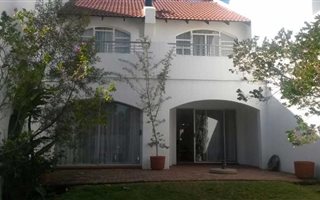 3 Bedroom Townhouse in Vaal Marina