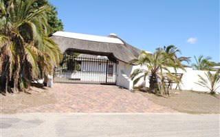 5 Bedroom House in St Francis Bay