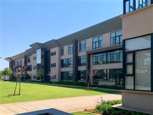 445 m² Commercial space in Parkhaven