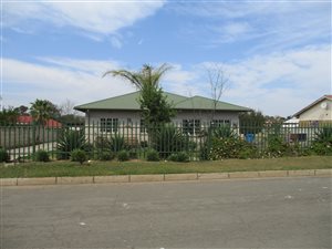 3 Bed House in Hyde Park