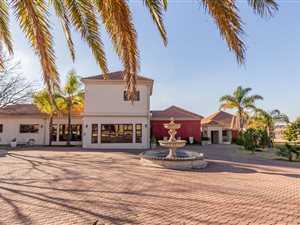 6 Bed House in Knopjeslaagte