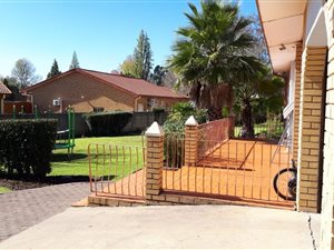4 Bed House in Ladybrand