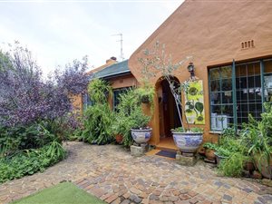 3 Bed House in Kensington B