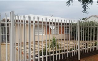 3 Bedroom House in New Park