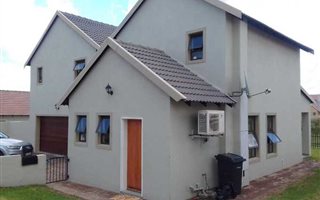 3 Bedroom House in Brooklands