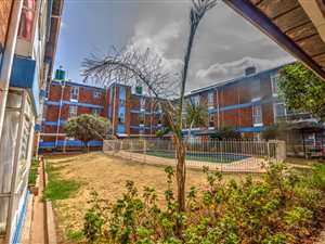 2 Bed Apartment in Kempton Park Central