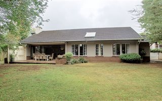 3 Bedroom House in Hayfields