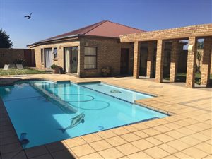 1000 m² Farm in Deneysville