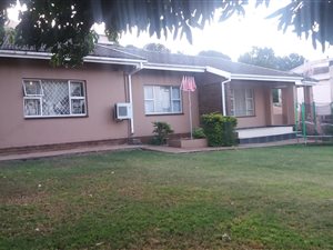 3 Bed House in Everest Heights