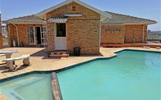 7 Bedroom House in Springfield Park