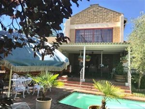 4 Bed House in Ladybrand