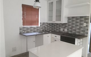 1 Bedroom Apartment in Weltevreden Park
