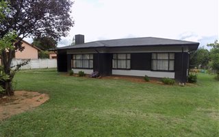 3 Bedroom House in Ncandu Park