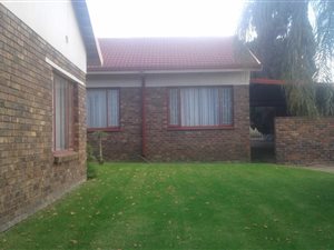 4 Bed House in Del Judor