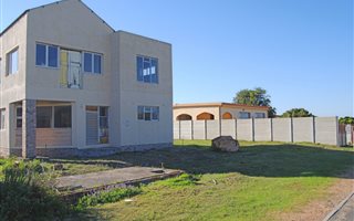 3 Bedroom House in Sandbaai