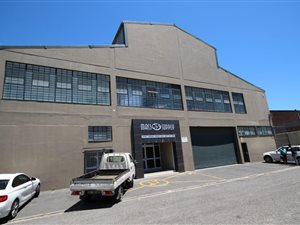 1325 m² Commercial space in Kensington