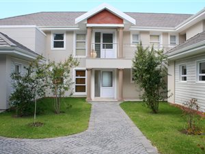 3 Bed Apartment in Keurboomstrand