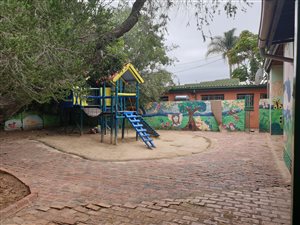 400 m² Commercial space in Hatfield