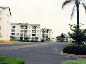 1 Bed Apartment in Carlswald Estate
