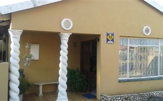 3 Bedroom House in Aloe Park