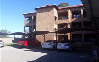 2 Bedroom Townhouse in Klippoortje