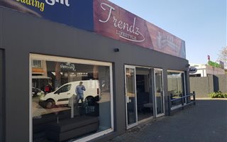 139 m² Commercial space in Greenside