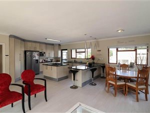 4 Bed House in Gonubie