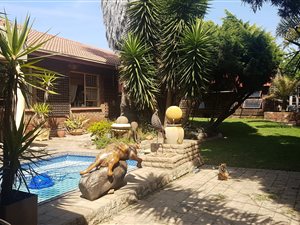 4 Bedroom House in Petersfield