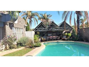 5 Bed House in Blydeville