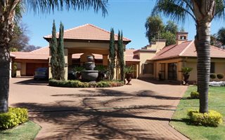 Smallholding in Clarina