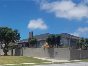 4 Bedroom House in Mount Croix