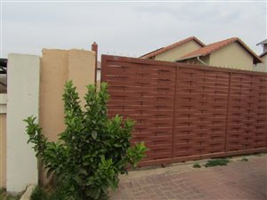 3 Bed House in Blue Hills