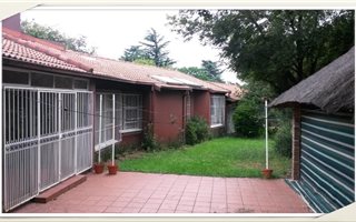 3 Bedroom House in Lombardy East