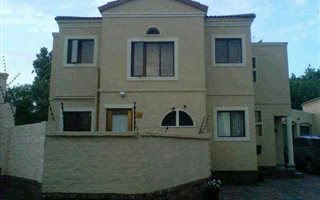 3 Bedroom Duplex in Jordaan park
