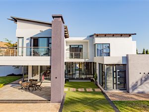 3 Bed House in Midfield Estate