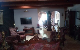 4 Bedroom House in Petersfield