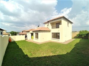 3 Bed House in The Reeds