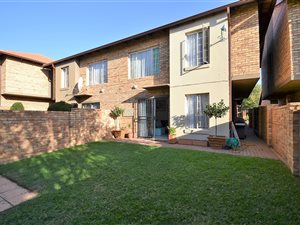 3 Bed Duplex in Oukraal Estate