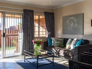 2 Bed Simplex in Mooikloof Equestrian Estate