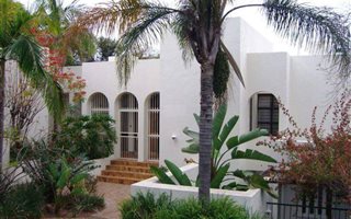 4 Bedroom House in Waterkloof Park