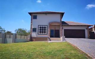 3 Bedroom House in Pebble Rock