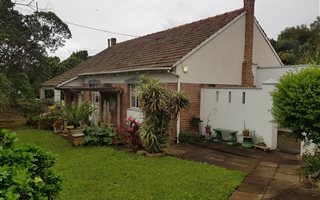 3 Bedroom House in Prestbury