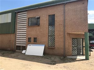 972 m² Commercial space in Laser Park