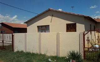 3 Bedroom House in Daveyton