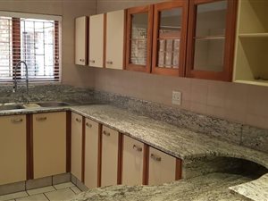 3 Bed Simplex in Pelham