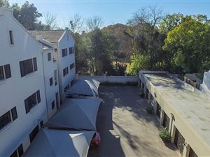 2 Bed Apartment in Oaklands